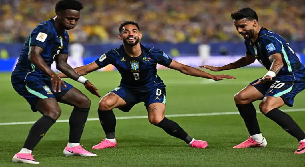 لاعبين منتخب البرازيل