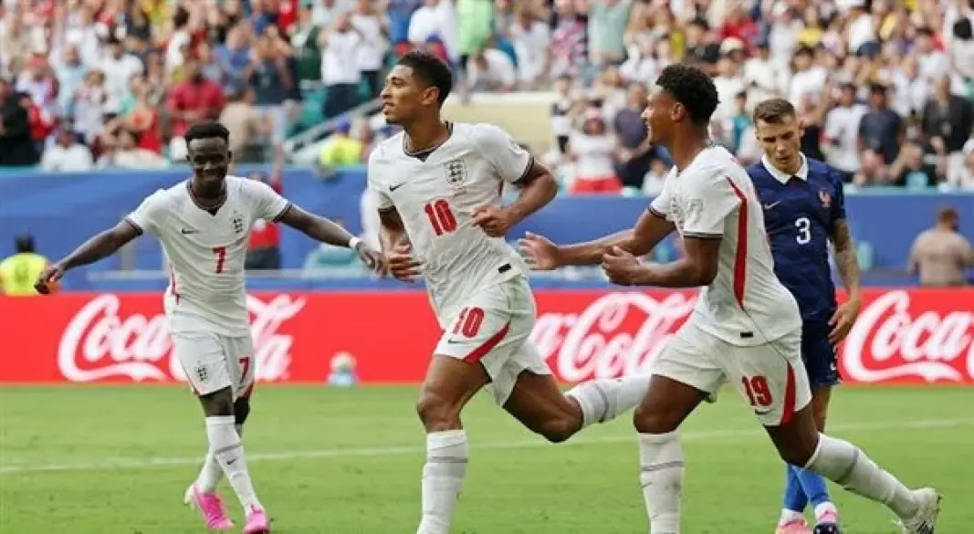 إنجلترا